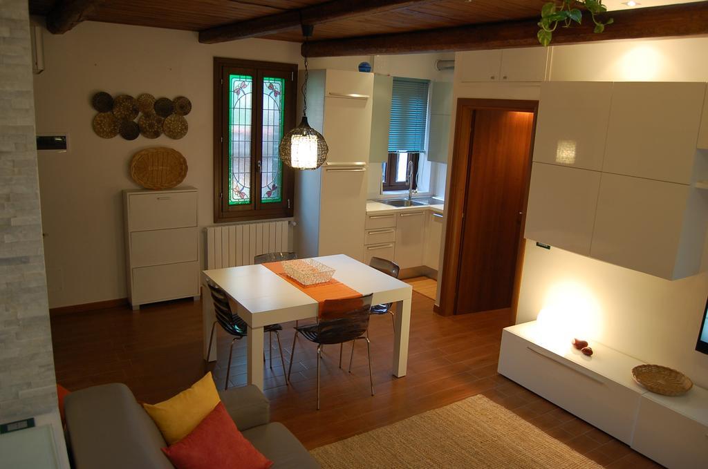 Appartement Loft Due Cuori Con Terrazza à Venise Extérieur photo