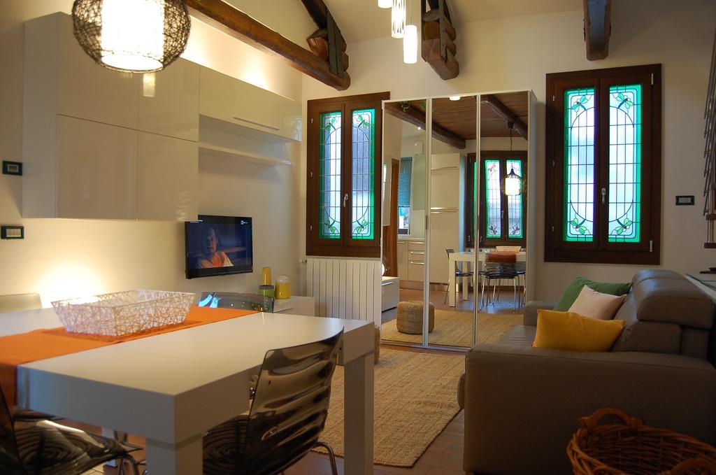 Appartement Loft Due Cuori Con Terrazza à Venise Extérieur photo