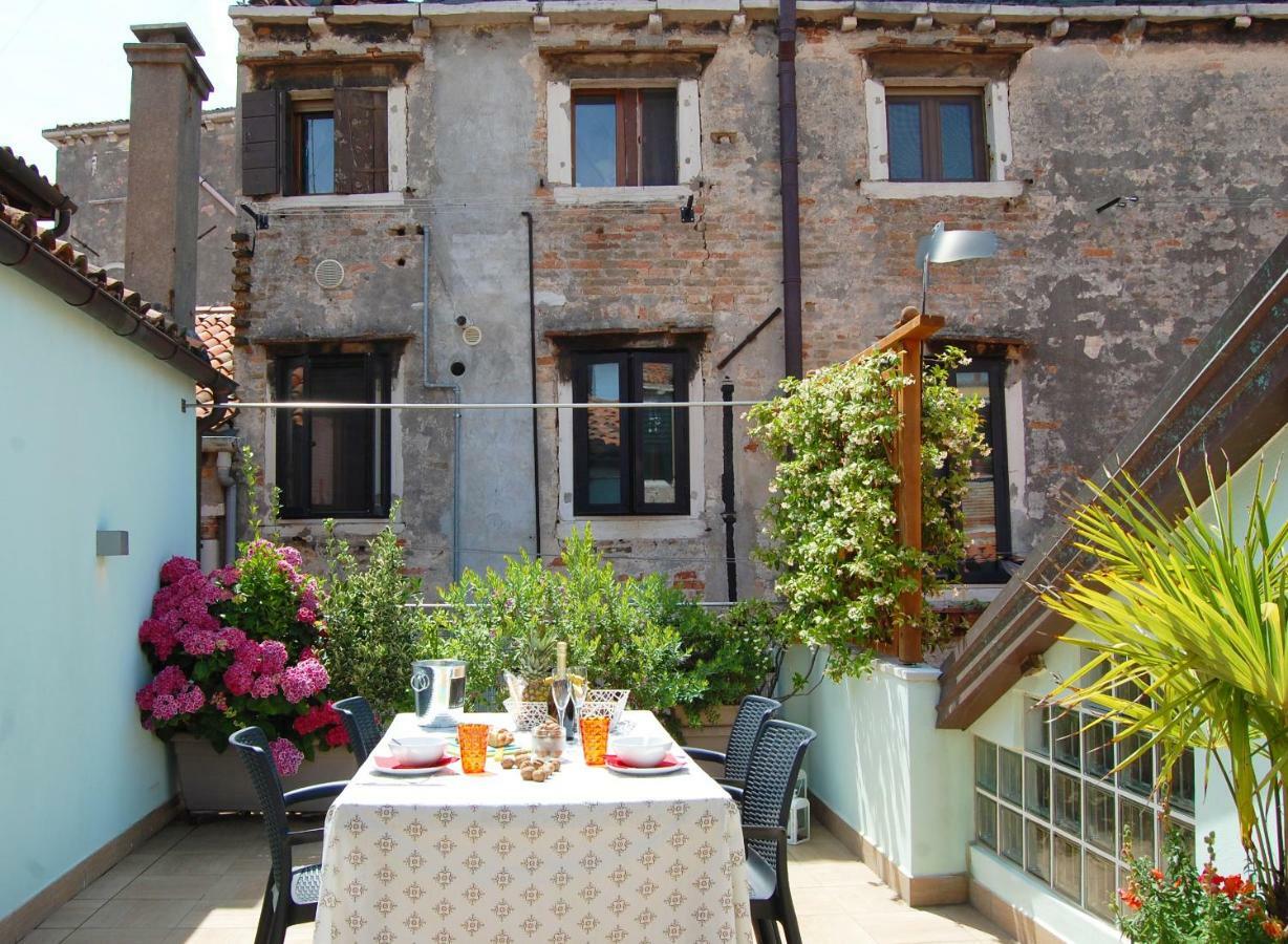 Appartement Loft Due Cuori Con Terrazza à Venise Extérieur photo